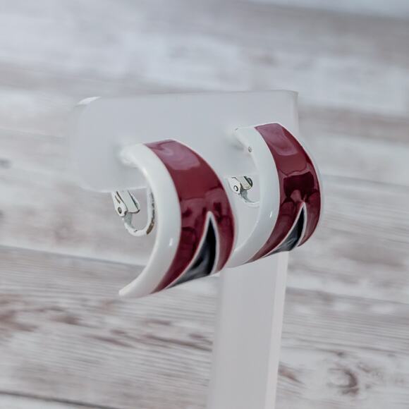 Vintage Clip On Earrings Retro Statement Large Red, Dark Blue, White - Picture 6 of 10